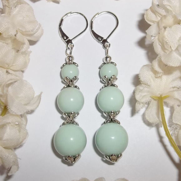 wvluckygirl Jewelry - Mint Green Earring Long Beaded Silver Set Dangle Drop Jewelry Pair Gift NWT 7081